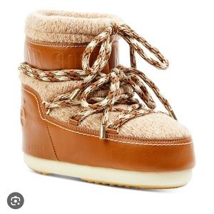 Chloe Moon Boots Size EU 37/38